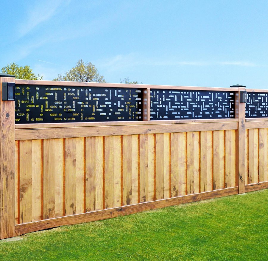 Fence Topper Modern blackout