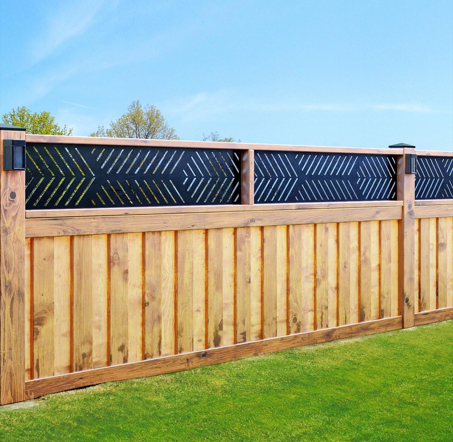 Fence Topper Modern Lines